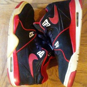 Nike Air Flight 89 Black Red White size 12 2011 80